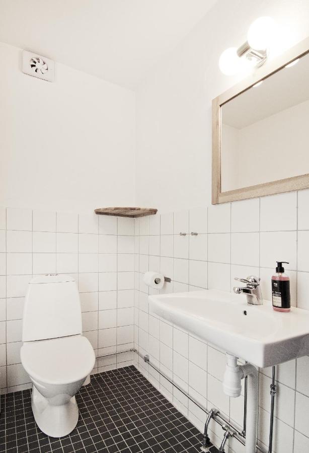 Kaptenshuset Hotell Kivik Quarto foto
